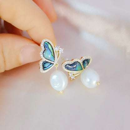 JOYERÍA EXCLUSIVA! ARETES EN BAÑO DE ORO MARIPOSA NACAR Y PERLA 🦋